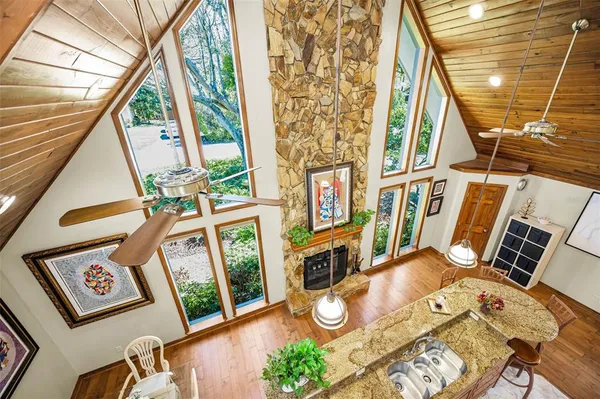 $1,100,000 | 1944 Levine Lane, Clearwater, FL 33760