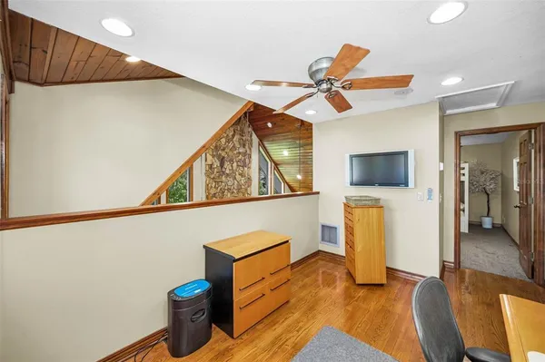 $1,100,000 | 1944 Levine Lane, Clearwater, FL 33760