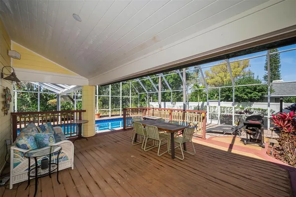 $1,100,000 | 1944 Levine Lane, Clearwater, FL 33760