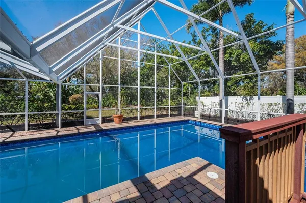 $1,100,000 | 1944 Levine Lane, Clearwater, FL 33760