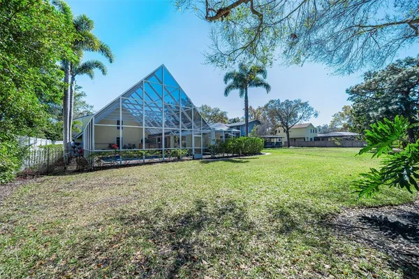 $1,100,000 | 1944 Levine Lane, Clearwater, FL 33760