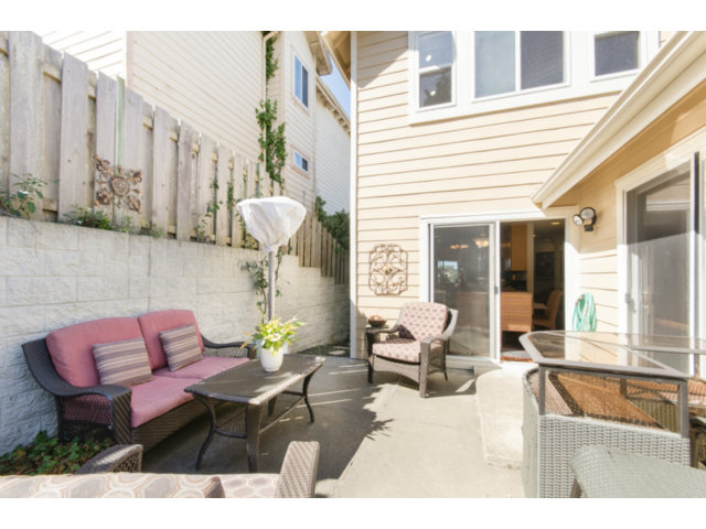 513 Monterey Road, Unit B Pacifica, CA 94044 - Photo 13 of 23 a outdoor space with furniture