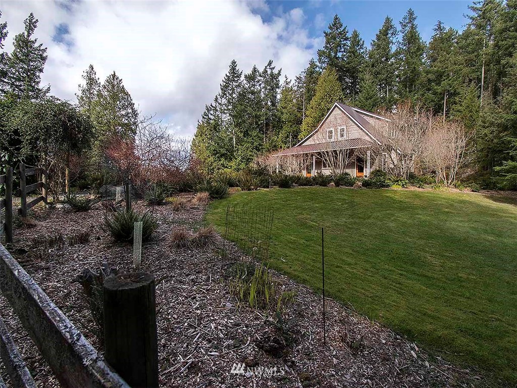 4243 Shokowakan Road Clinton, WA 98236 - Photo 30 of 35 Gallery Image 30