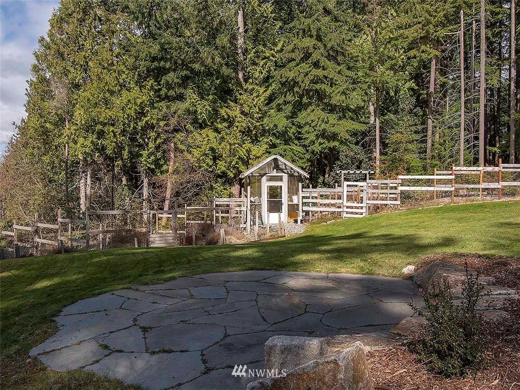 4243 Shokowakan Road Clinton, WA 98236 - Photo 32 of 35 Gallery Image 32