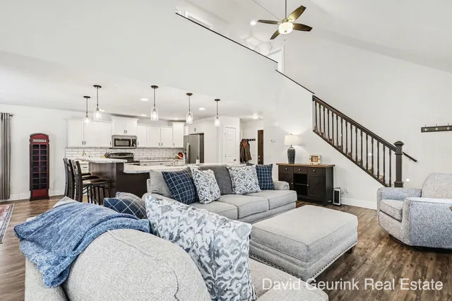 $525,000 | 2779 East Holton Whitehall Road, Twin Lake, MI 49457