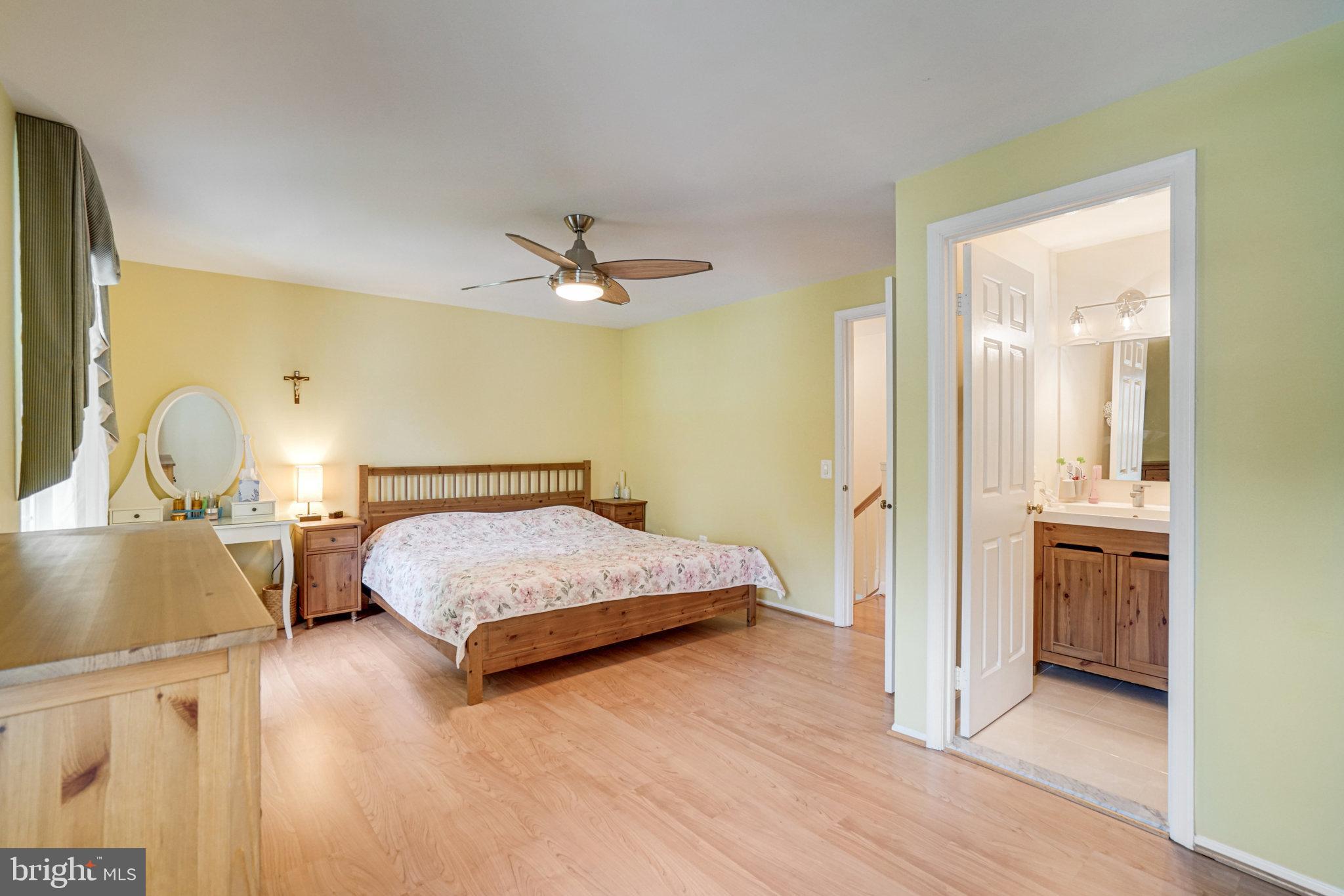 5941 Powell's Landing Road Burke, VA 22015 - Photo 20 of 71 Gallery Image 20