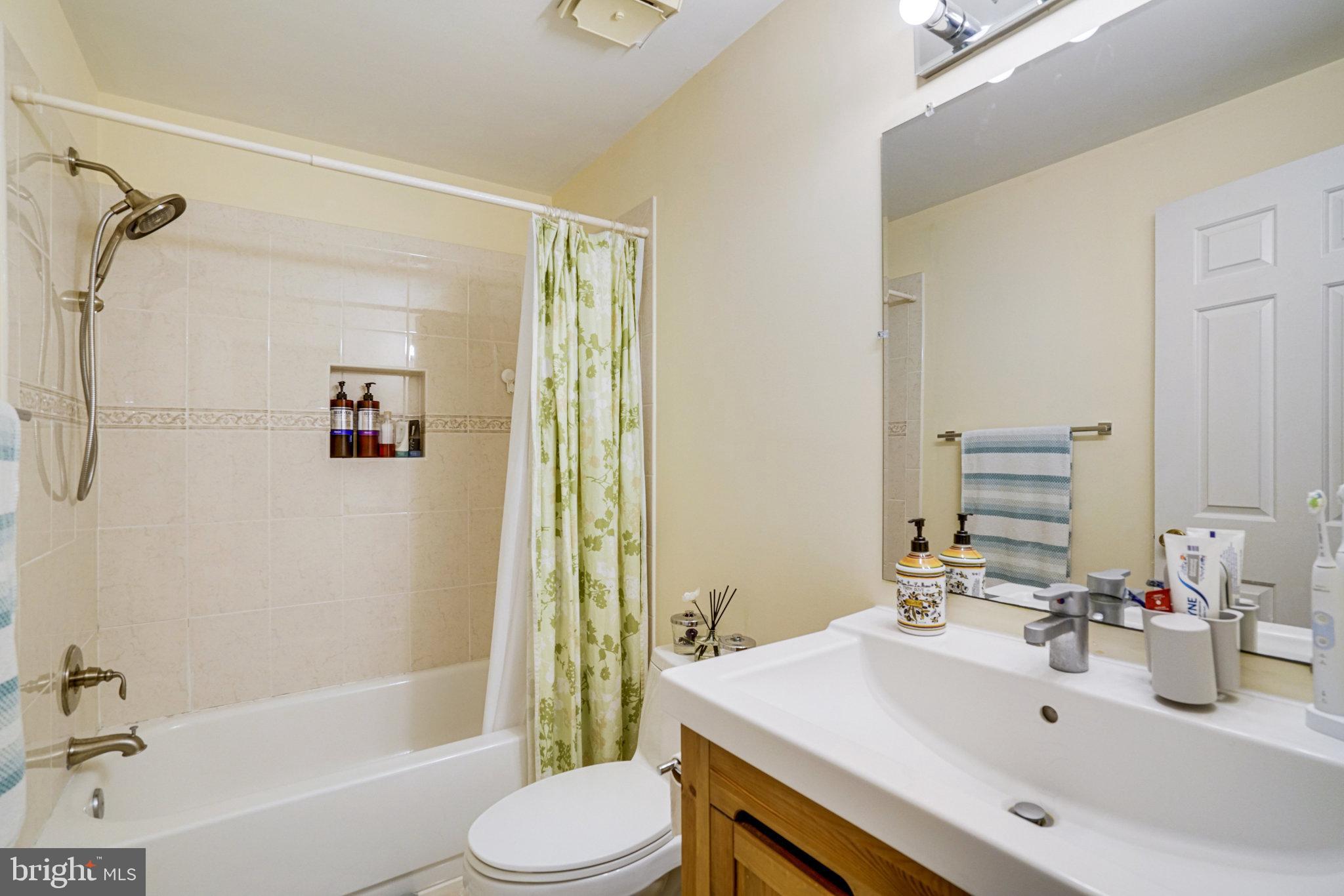 5941 Powell's Landing Road Burke, VA 22015 - Photo 31 of 71 Gallery Image 31