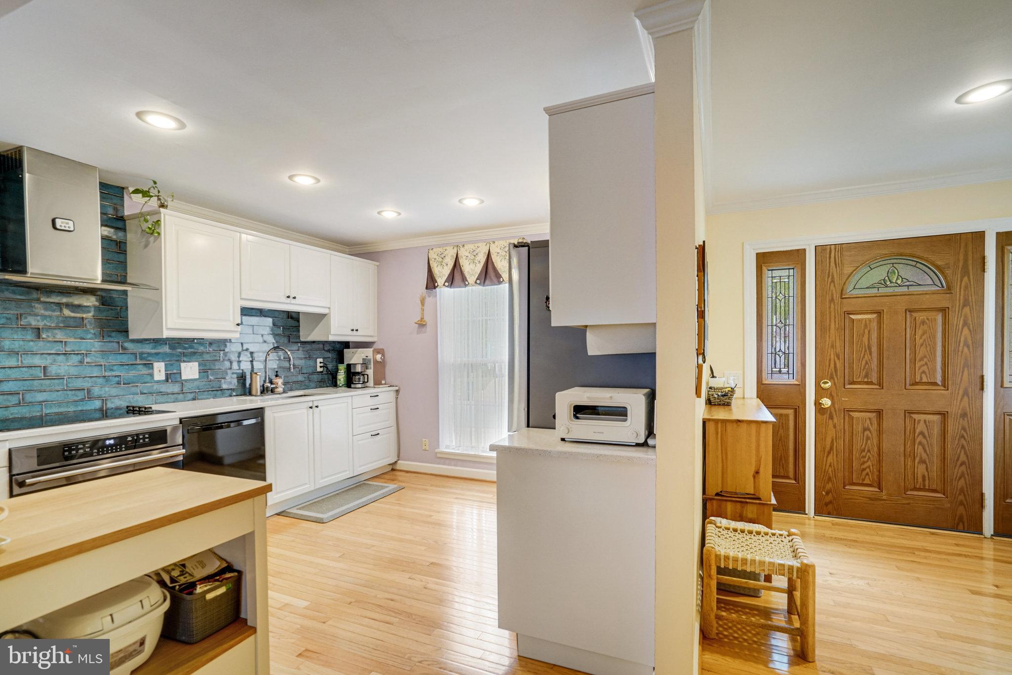 5941 Powell's Landing Road Burke, VA 22015 - Photo 7 of 71 Renovated kitchen - 2 years ago updated
