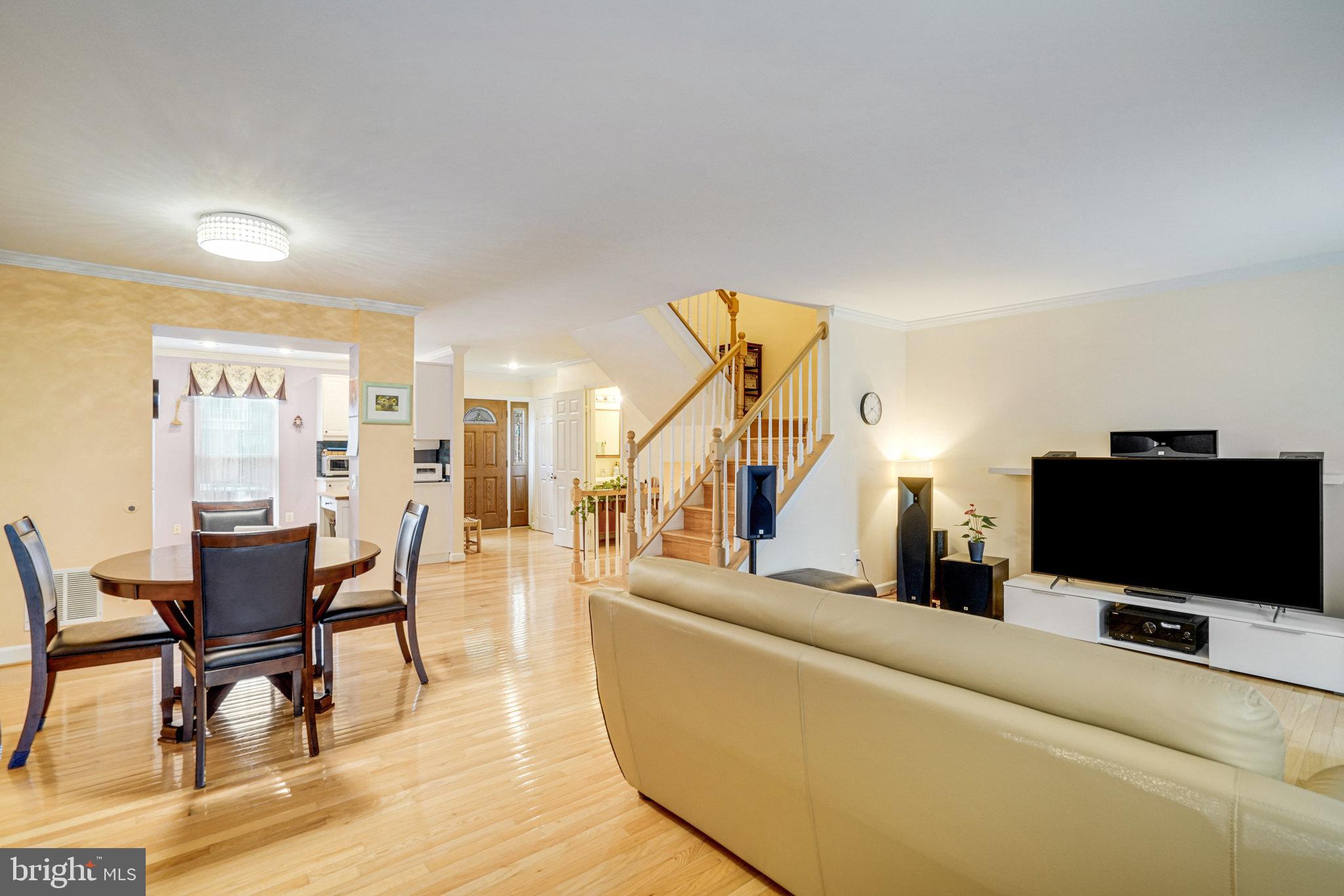 5941 Powell's Landing Road Burke, VA 22015 - Photo 10 of 71 Gallery Image 10