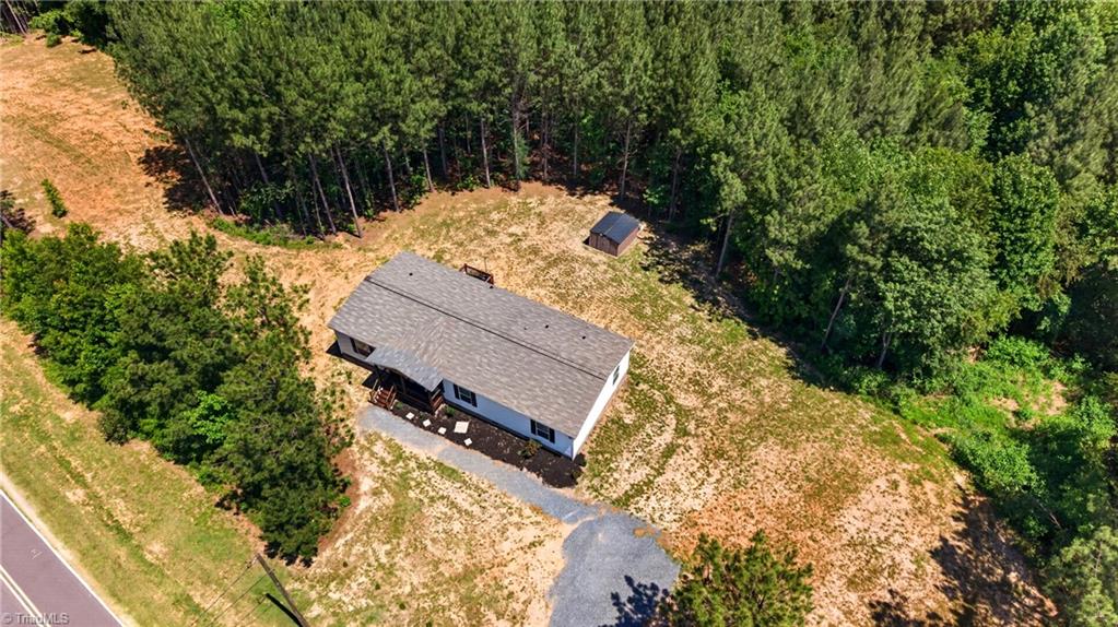 245 Hw Phillips Road Lexington, NC 27295 - Photo 6 of 40