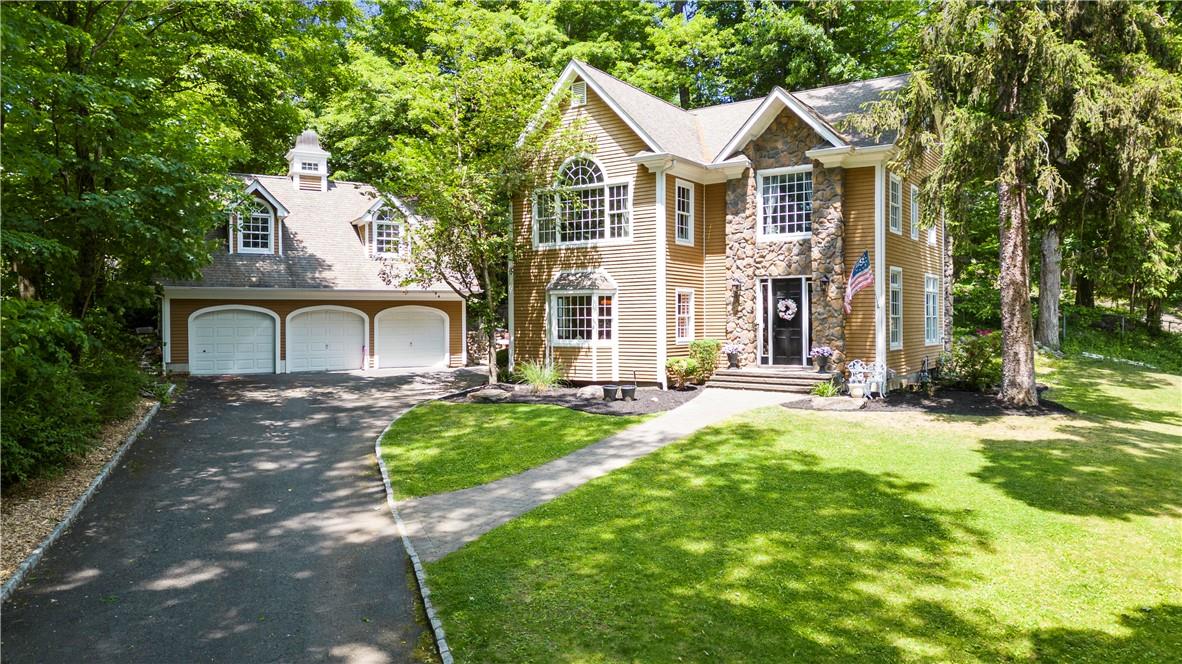 27 Lake Road Suffern, NY 10901 - Photo 1 of 1 Gallery Image 1