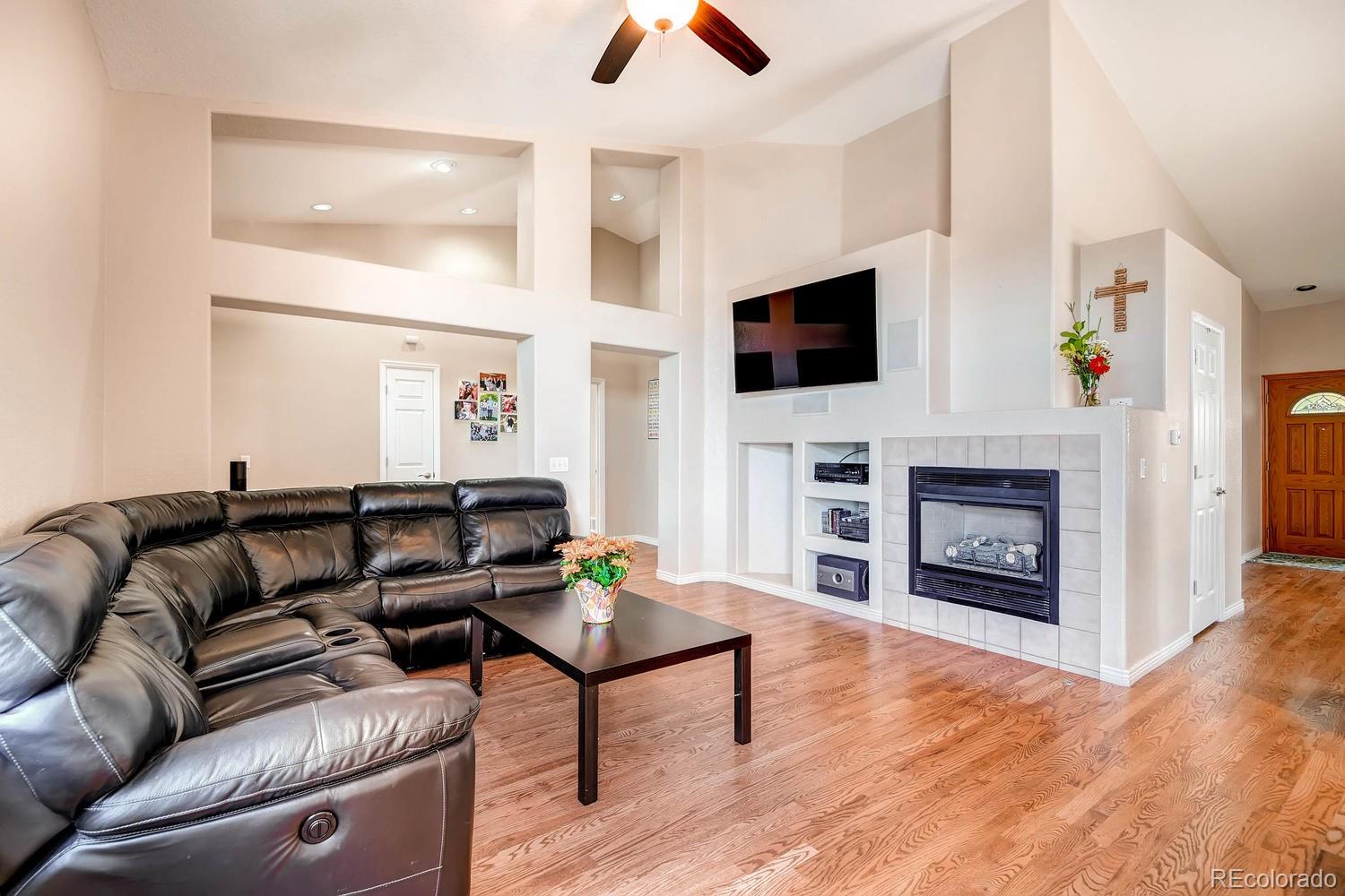 9848 Bathurst Way Highlands Ranch, CO 80130 - Photo 17 of 35 Gallery Image 17
