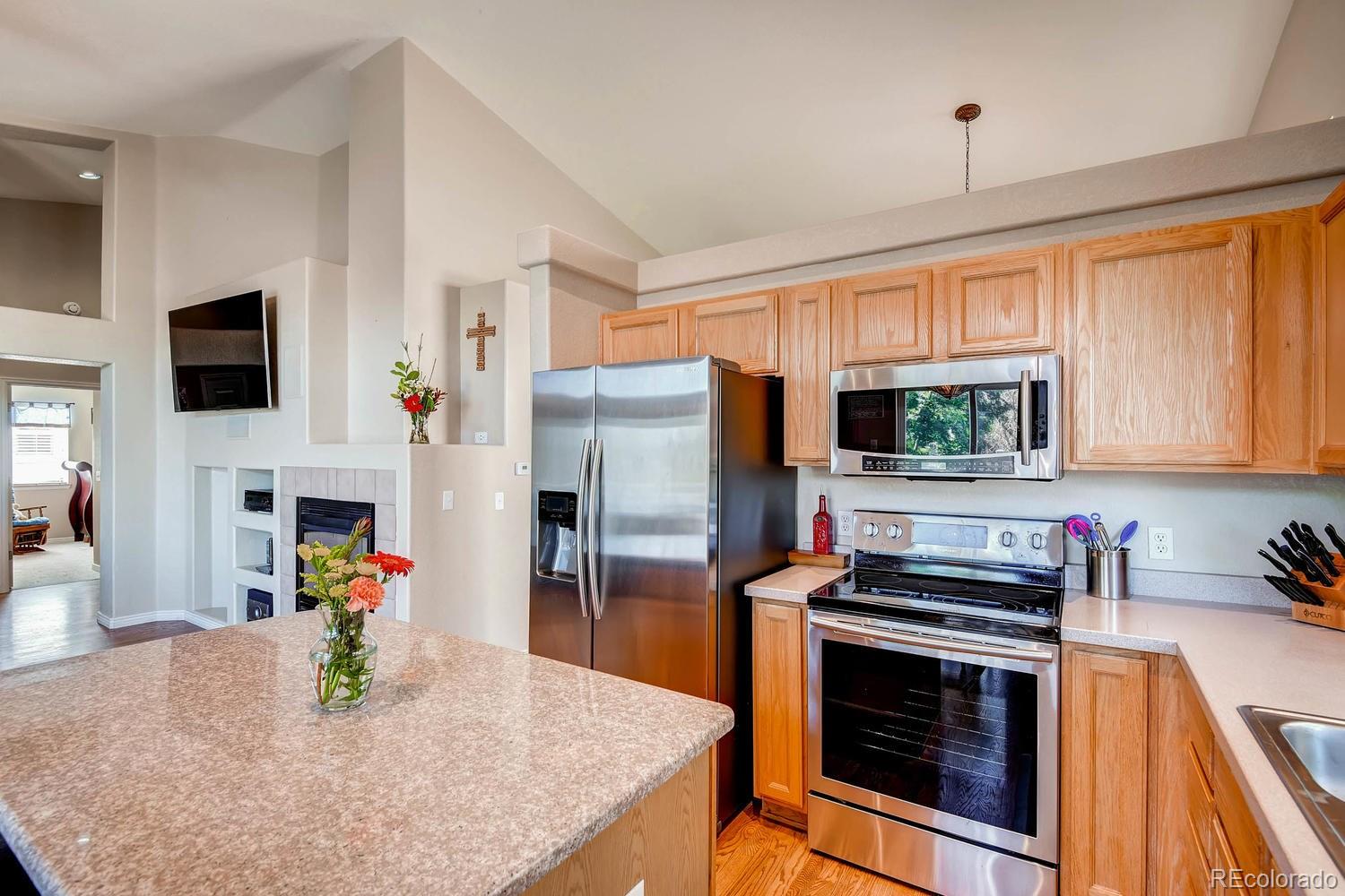 9848 Bathurst Way Highlands Ranch, CO 80130 - Photo 9 of 35 Gallery Image 9