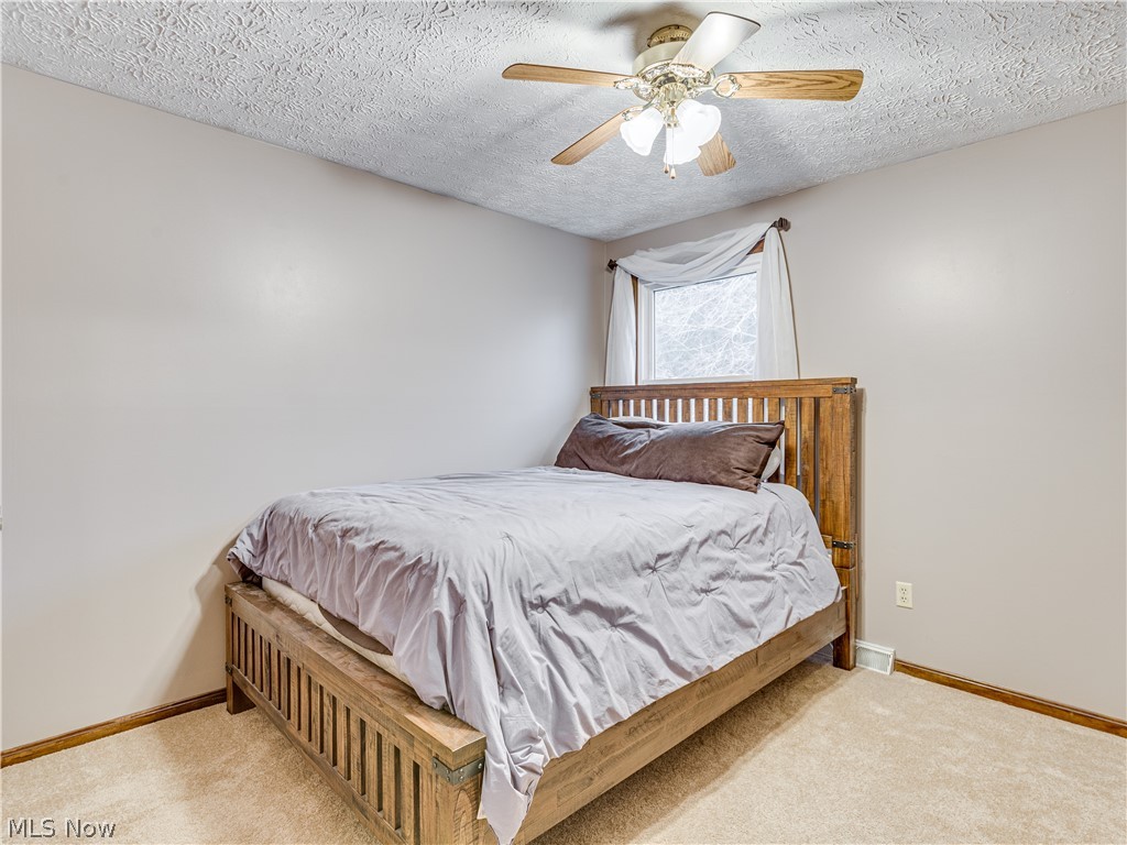 507 Everhard Road Southwest North Canton, OH 44709 - Photo 29 of 30 Bedroom 3 of 3.