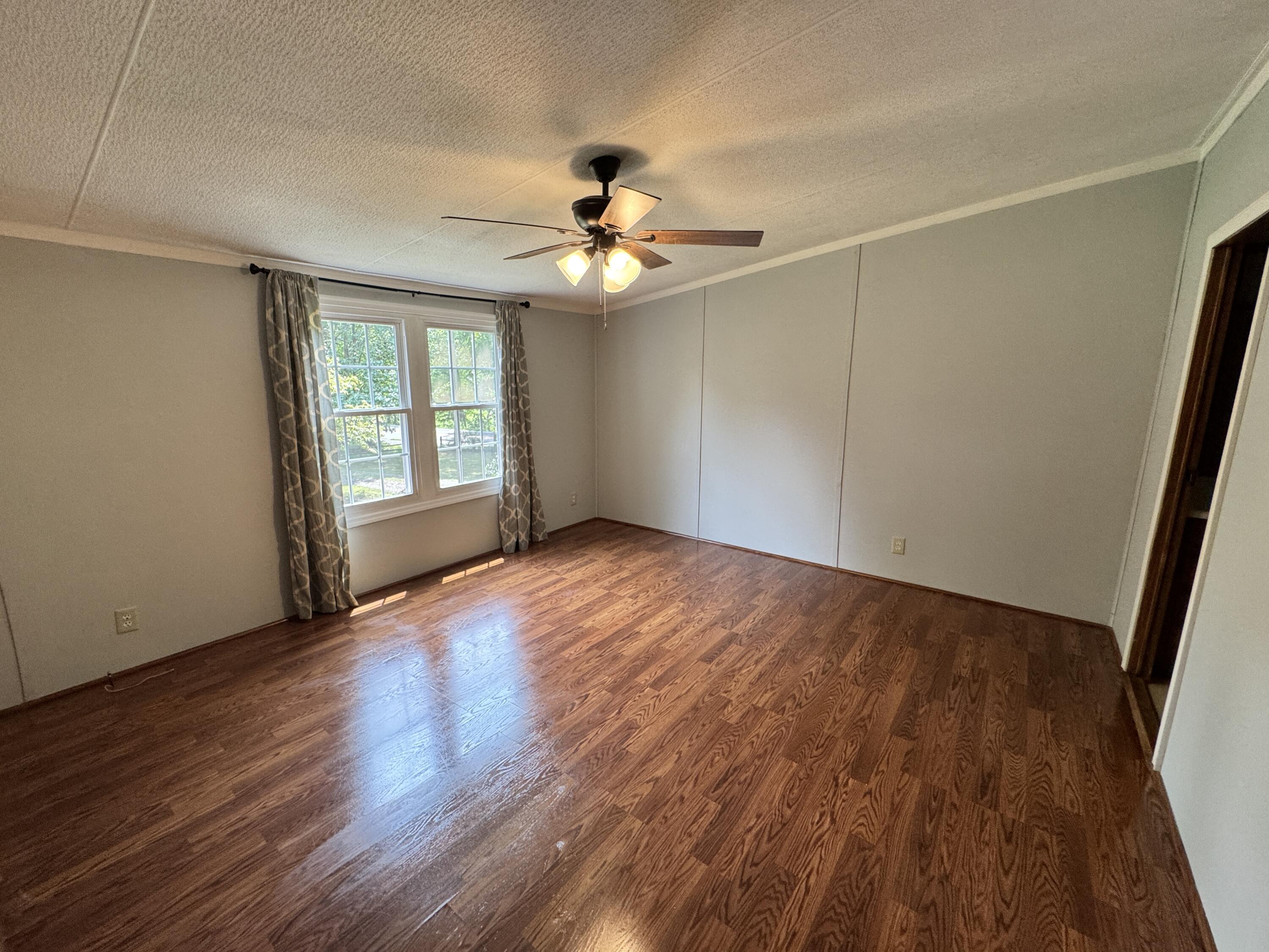 23 Meryls Road Buchanan, VA 24066 - Photo 13 of 26 Master bedroom
