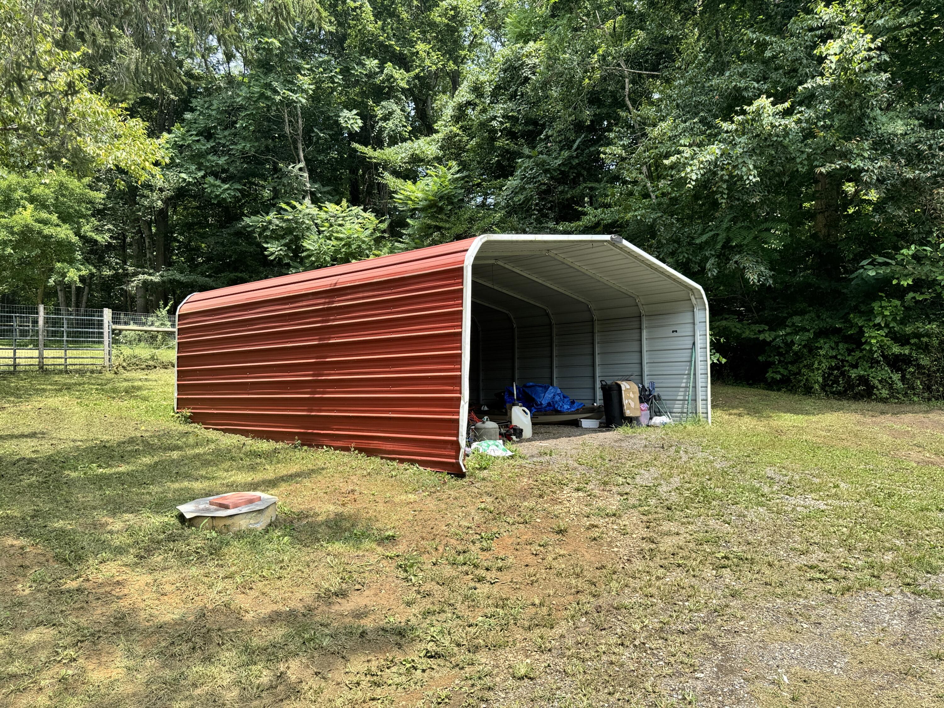 23 Meryls Road Buchanan, VA 24066 - Photo 24 of 26 Carport2