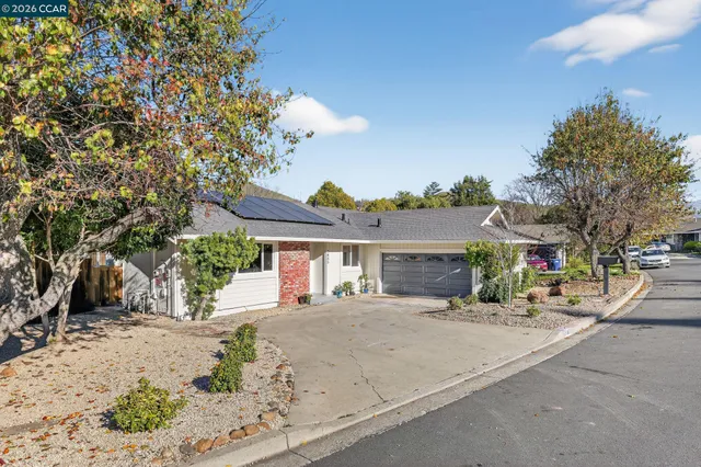 $995,000 | 5465 Preston Court, Concord, CA 94521
