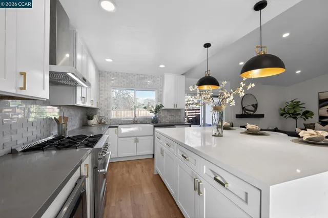 $995,000 | 5465 Preston Court, Concord, CA 94521