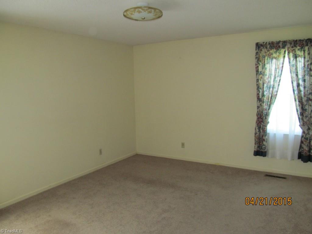 921 Pipers Gap Road Mount Airy, NC 27030 - Photo 13 of 19 Gallery Image 13