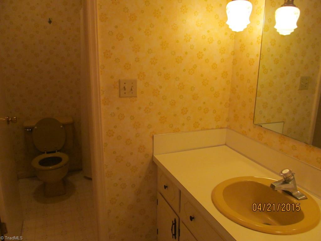 921 Pipers Gap Road Mount Airy, NC 27030 - Photo 17 of 19 Gallery Image 17
