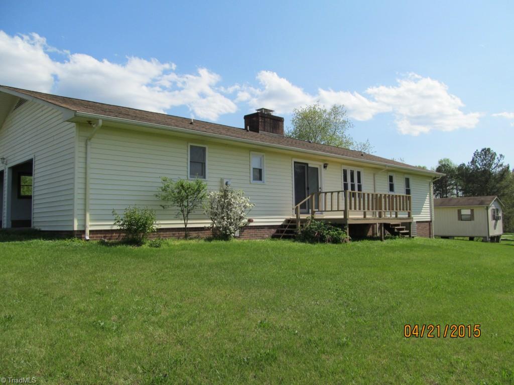 921 Pipers Gap Road Mount Airy, NC 27030 - Photo 9 of 19 Gallery Image 9