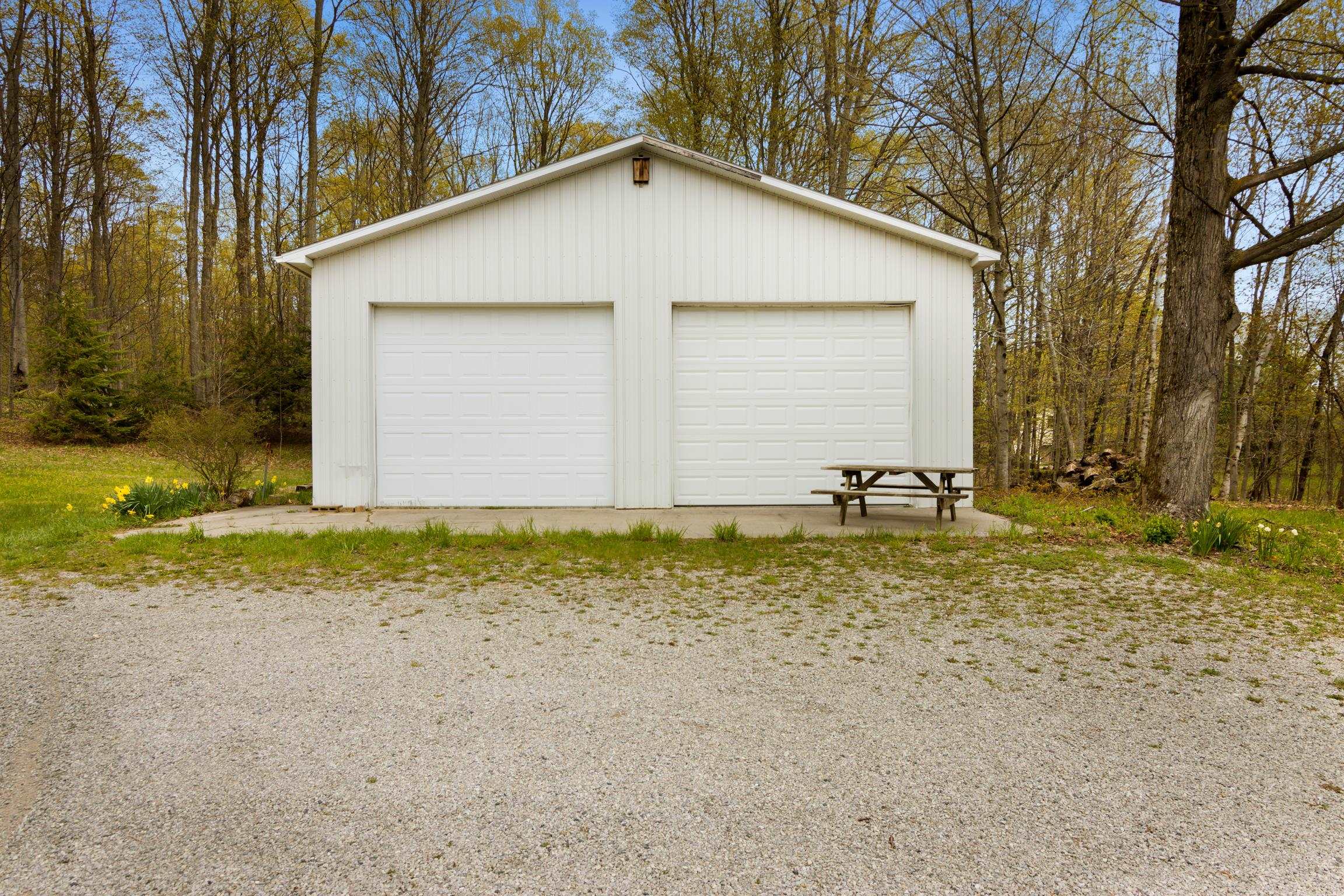 1014 Fairview Beulah, MI 49617 - Photo 5 of 38