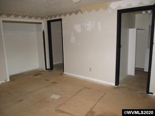 8292 Liberty Road South Salem, OR 97306 - Photo 16 of 29 a view of a storage & utility room