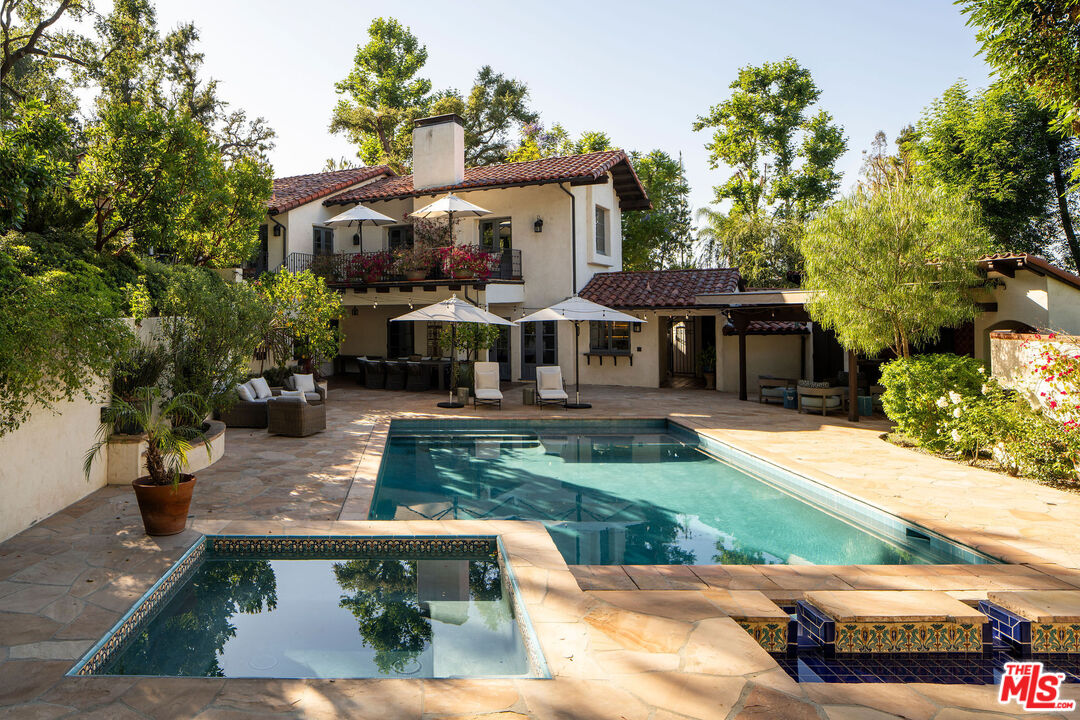 17610 Hidden Oaks Road Encino, CA 91316 - Photo 28 of 34
