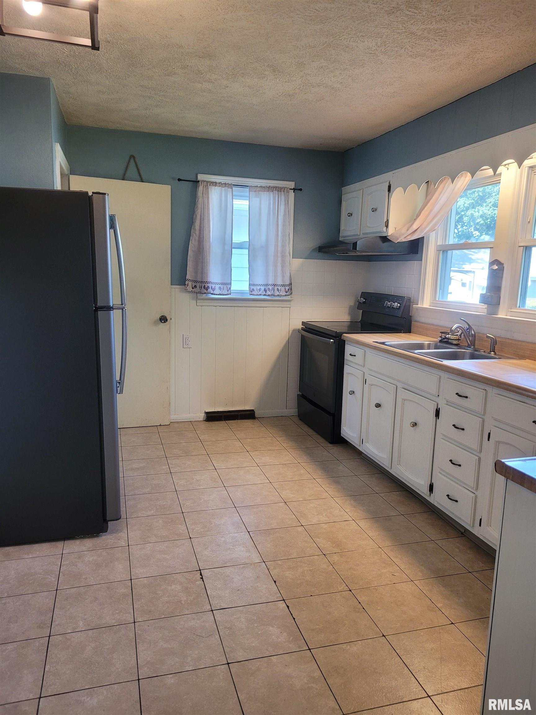 601 Nora Lane Mount Vernon, IL 62864 - Photo 14 of 20