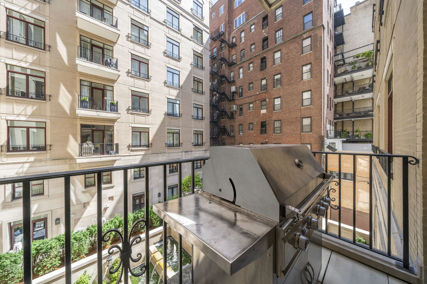 65 East Goethe Street, Unit 3W Chicago, IL 60610 - Photo 20 of 43 a view of a balcony with chairs