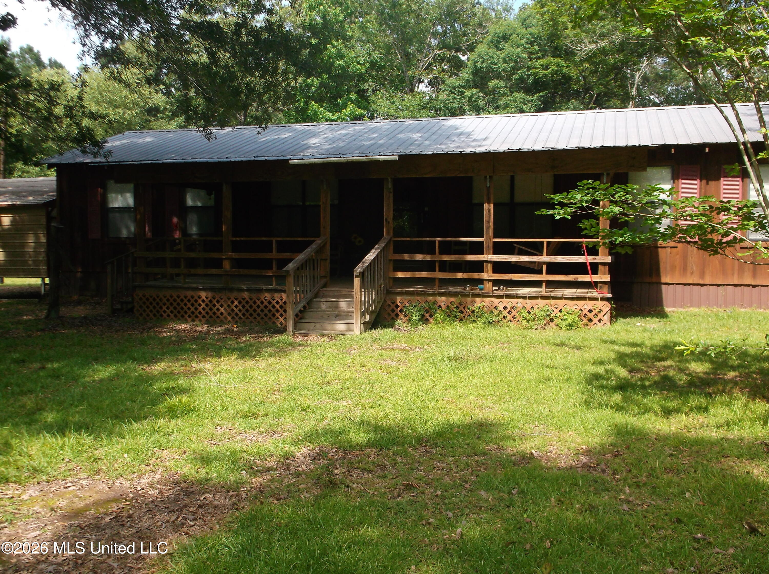 1090 Moak Road Summit, MS 39666 - Photo 3 of 26 DSCF4688
