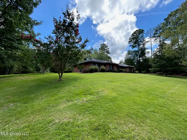 $320,000 | 1204 North Jordan Street, Carthage, MS 39051