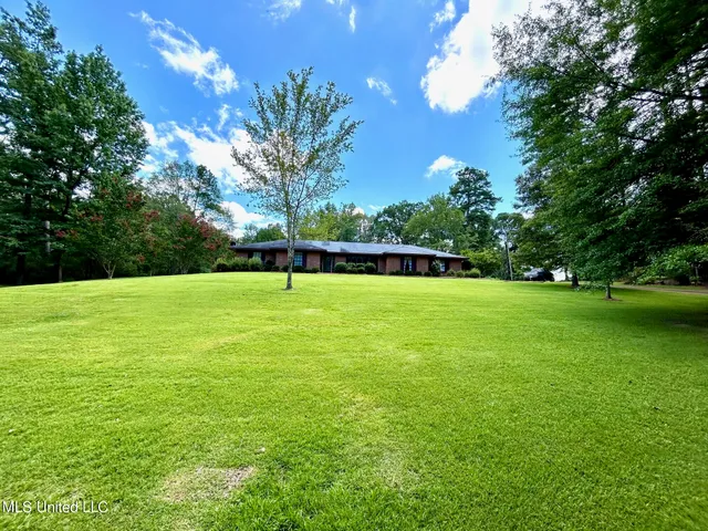 $320,000 | 1204 North Jordan Street, Carthage, MS 39051