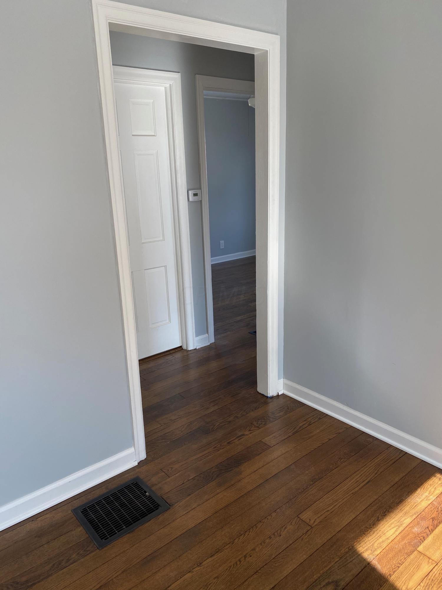 208 Demorest Road Columbus, OH 43204 - Photo 28 of 54 Gallery Image 28