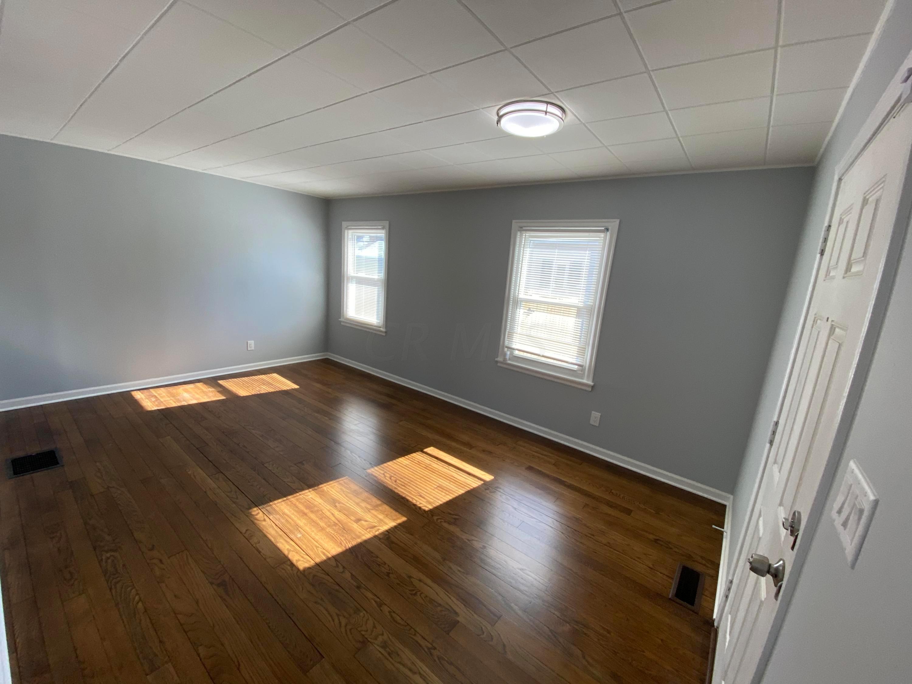 208 Demorest Road Columbus, OH 43204 - Photo 7 of 54 Gallery Image 7