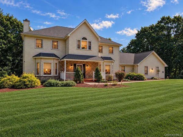 $775,000 | 1150 East Mombasha Road, Monroe, NY 10950