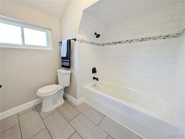 $369,900 | 6304 Cates Avenue, St. Louis, MO 63130