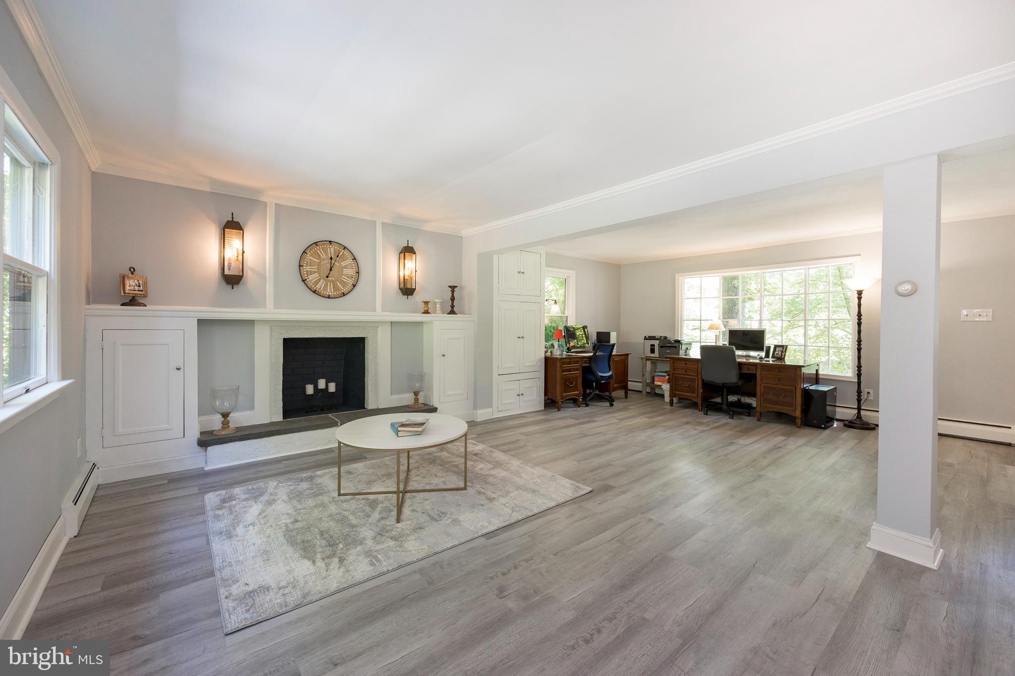 116 Ridgewood Circle Downingtown, PA 19335 - Photo 13 of 38 living room
