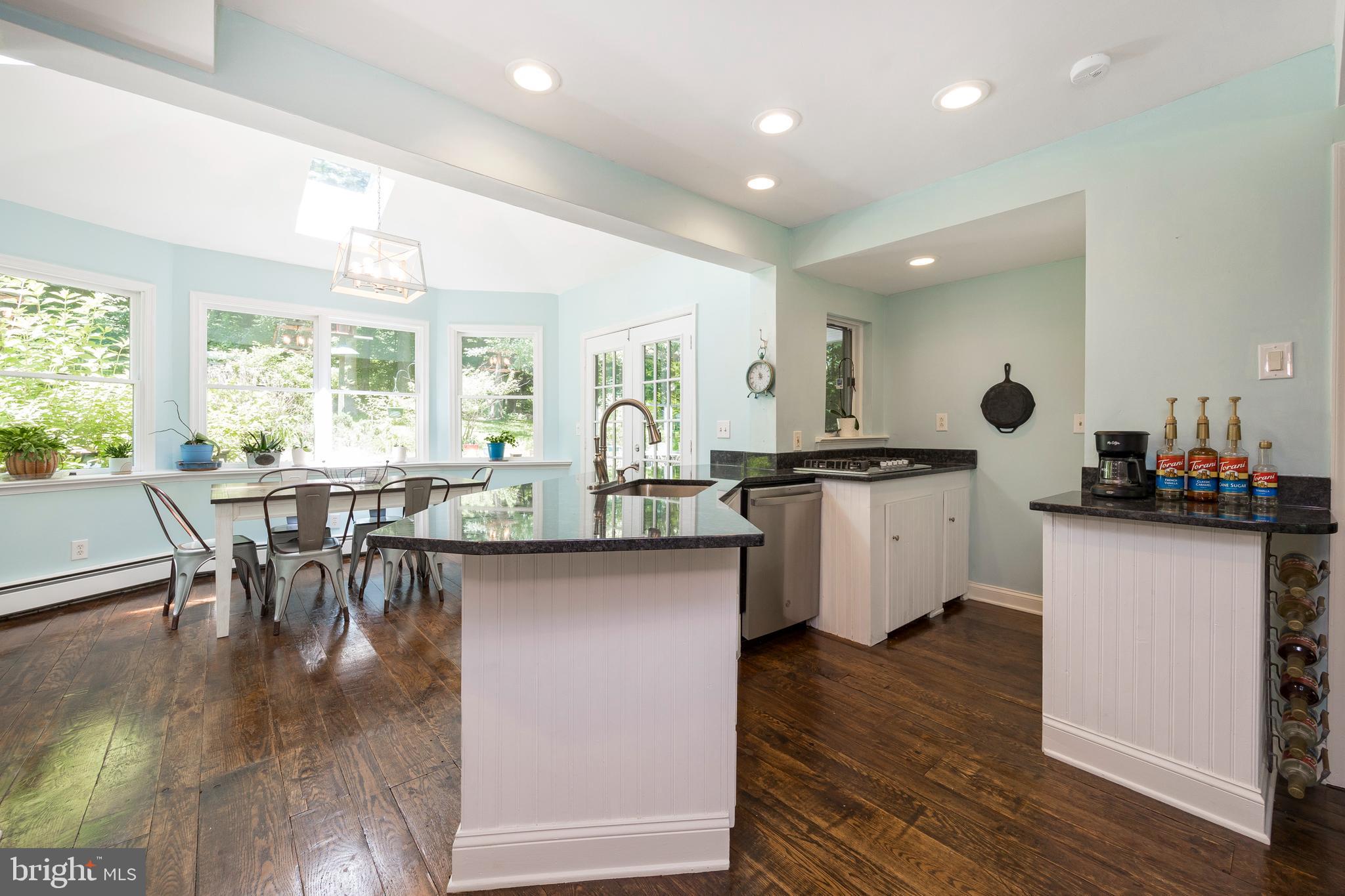 116 Ridgewood Circle Downingtown, PA 19335 - Photo 6 of 38 stunning kitchen