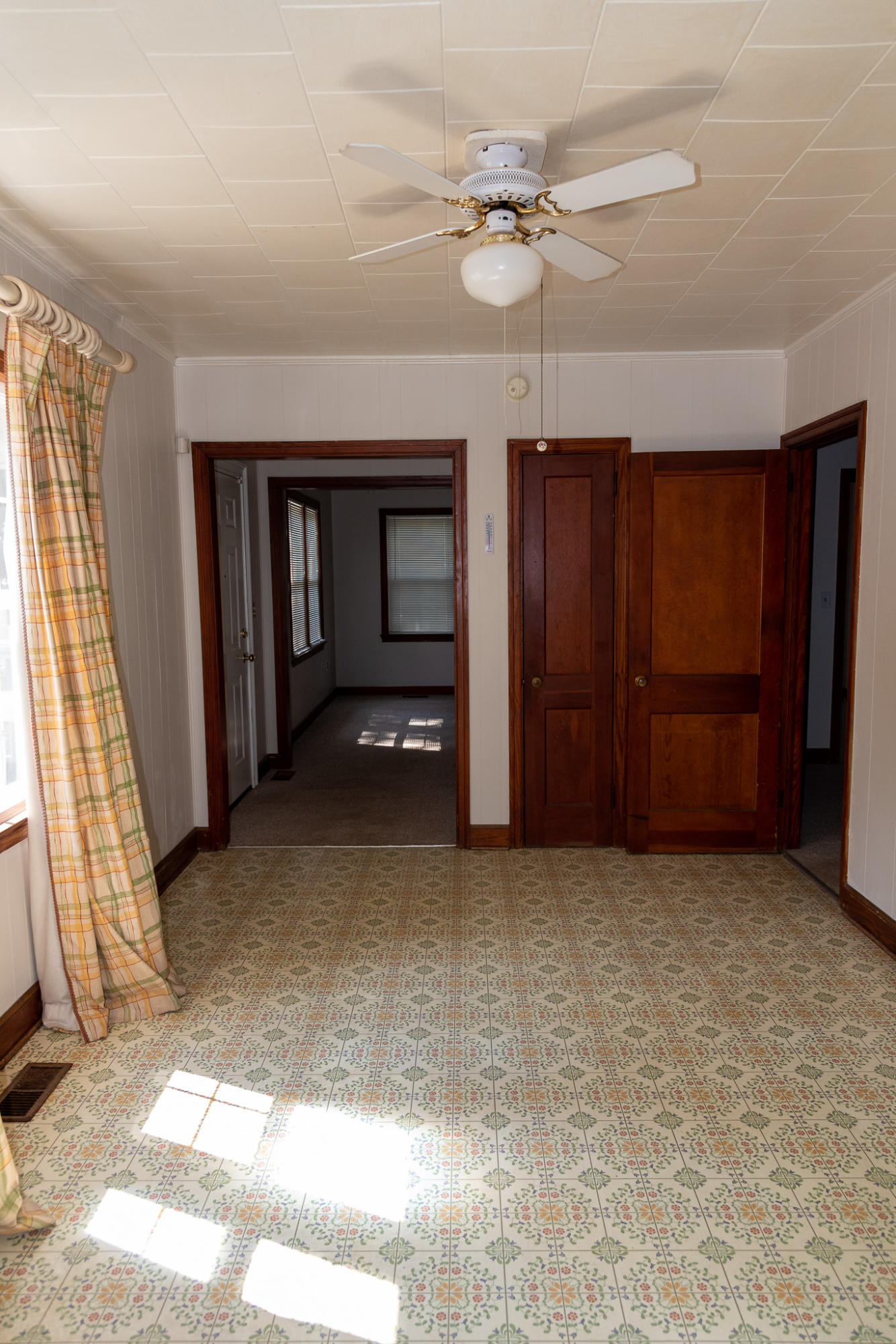 411 Center Street Walterboro, SC 29488 - Photo 9 of 19 Dining Room