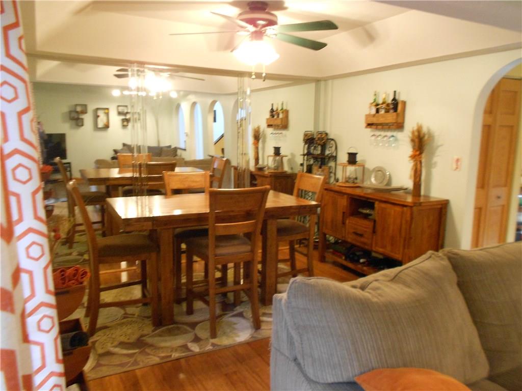 166 Old English Road Pittsburgh, PA 15237 - Photo 2 of 22 Gallery Image 2
