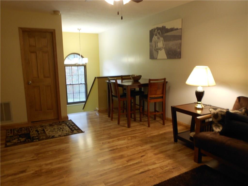 166 Old English Road Pittsburgh, PA 15237 - Photo 11 of 22 Gallery Image 11