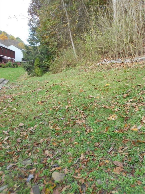 166 Old English Road Pittsburgh, PA 15237 - Photo 21 of 22 Gallery Image 21