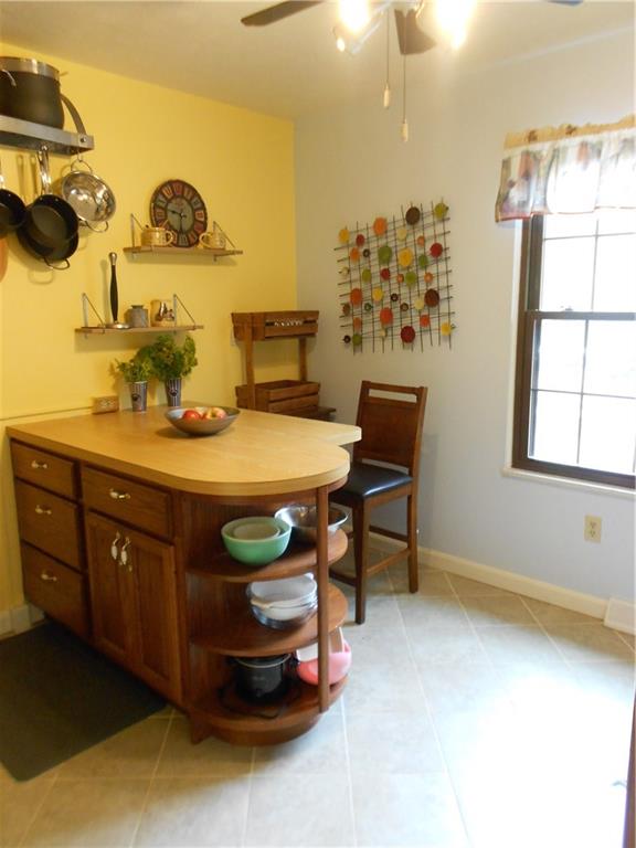 166 Old English Road Pittsburgh, PA 15237 - Photo 5 of 22 Gallery Image 5