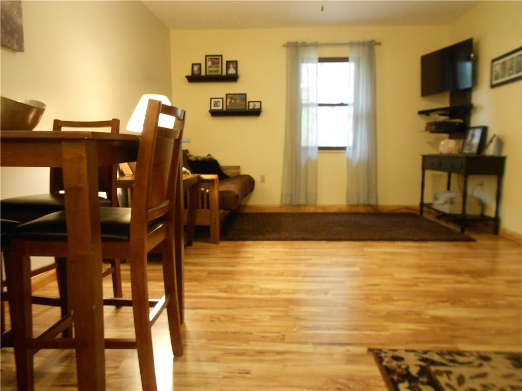 166 Old English Road Pittsburgh, PA 15237 - Photo 10 of 22 Gallery Image 10