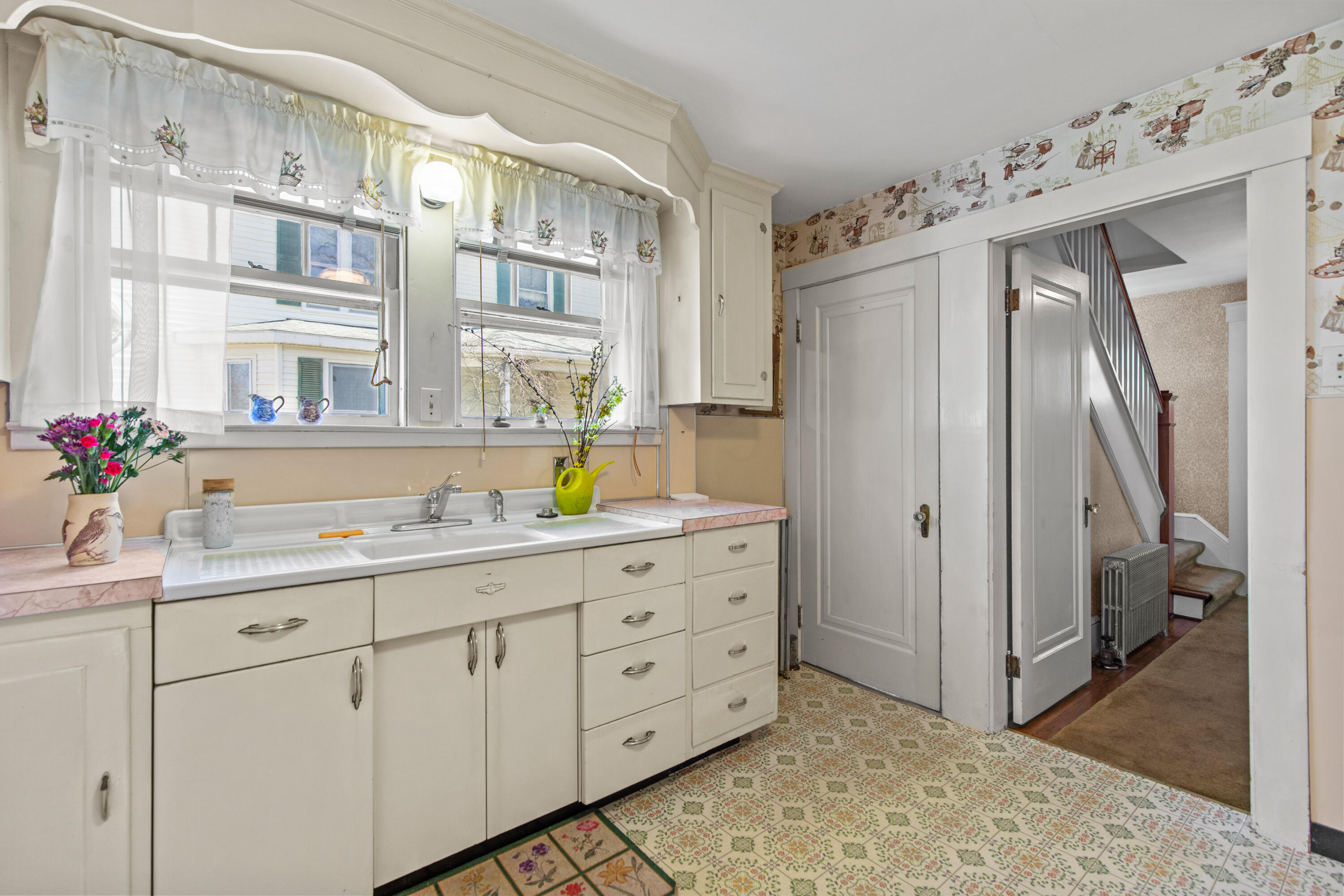 56 Wall Street Portland, ME 04103 - Photo 14 of 43 56 Wall Street Portland-034