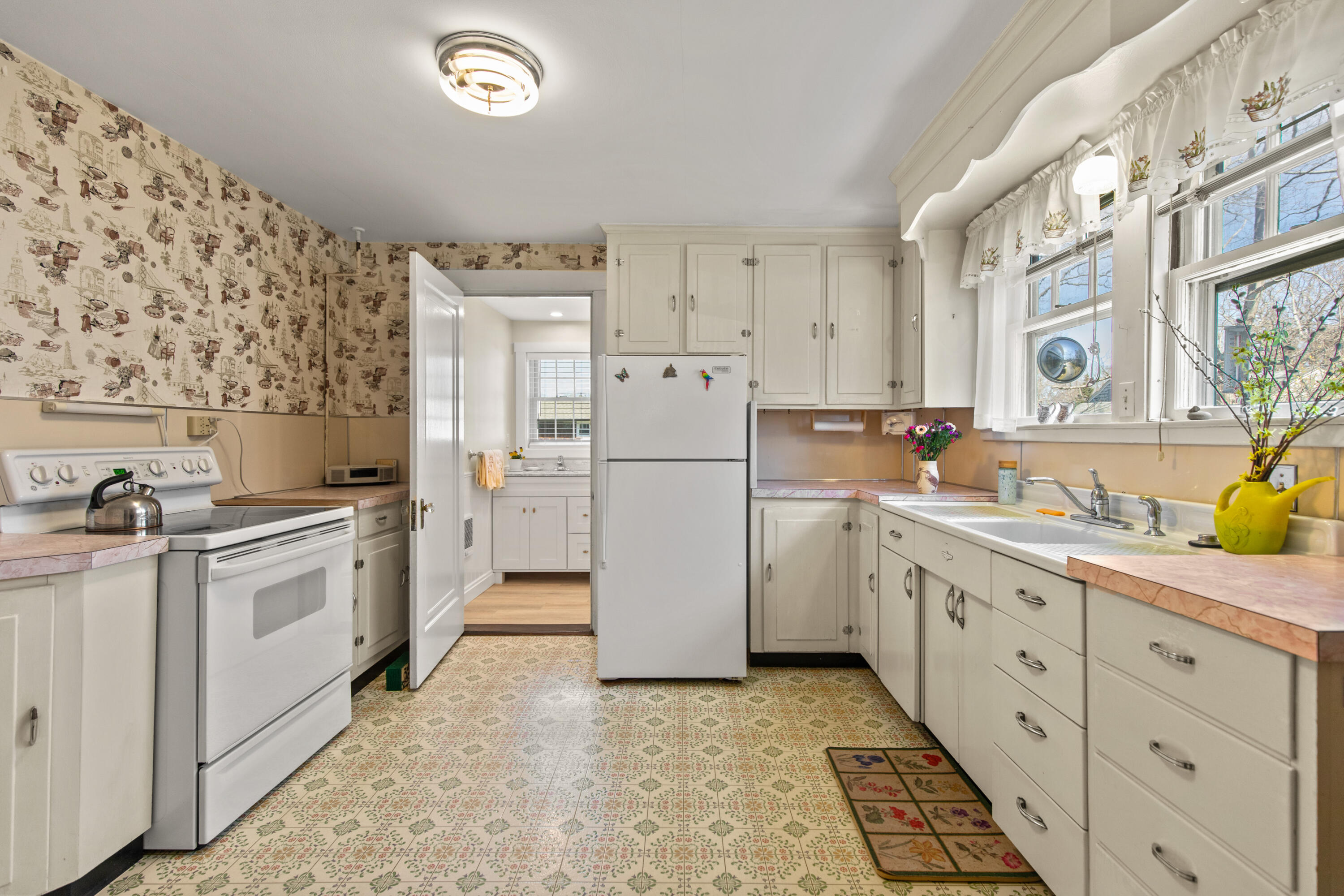 56 Wall Street Portland, ME 04103 - Photo 15 of 43 56 Wall Street Portland-022