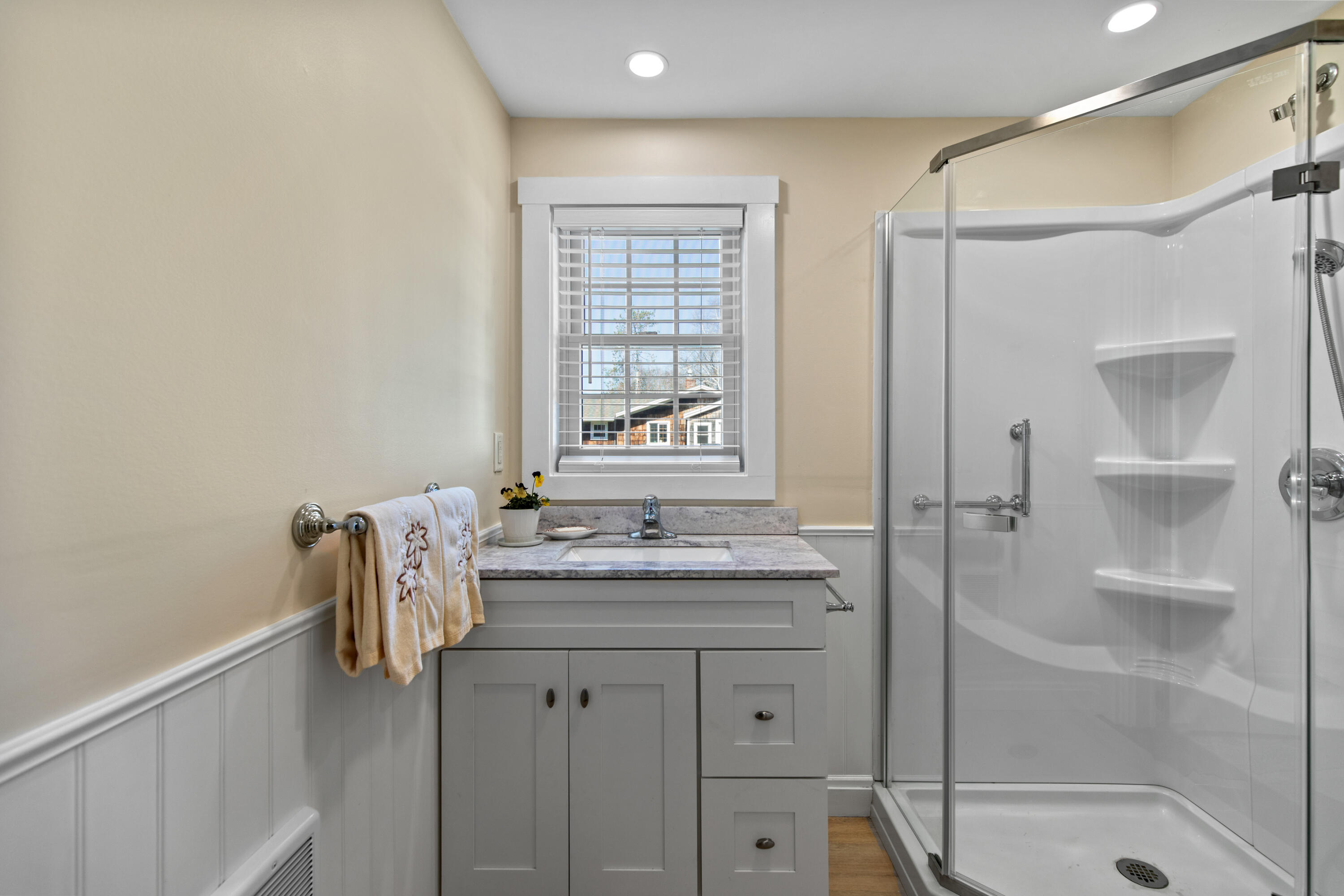 56 Wall Street Portland, ME 04103 - Photo 19 of 43 56 Wall Street Portland-026