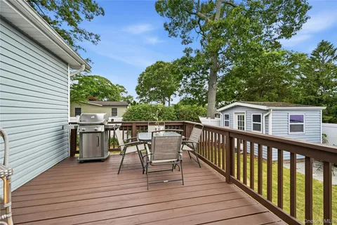 $619,000 | 58 Seawanhaka Avenue, Nesconset, NY 11767