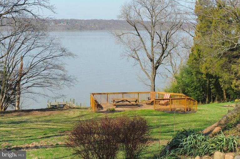 9811 Indian Queen Point Road Fort Washington, MD 20744 - Photo 5 of 30 Deck - View from